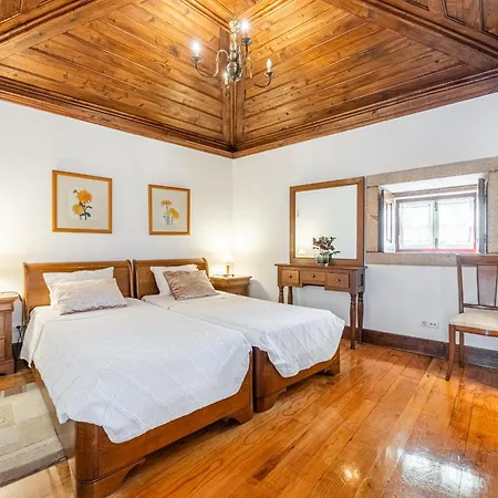 206 Willa Paredes de Coura