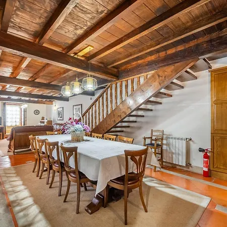 206 Villa Paredes de Coura