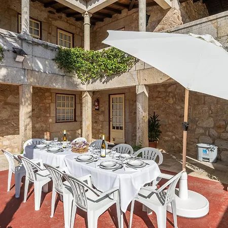 206 Villa Paredes de Coura