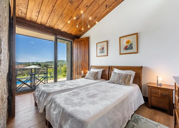 206 * Paredes de Coura