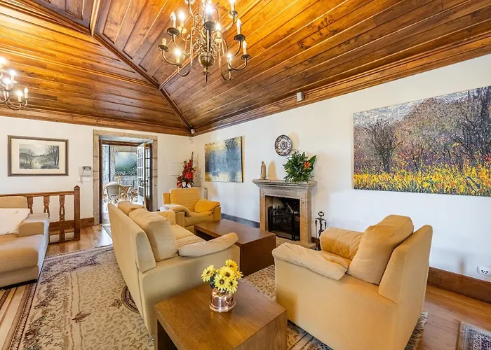 206 * Paredes de Coura