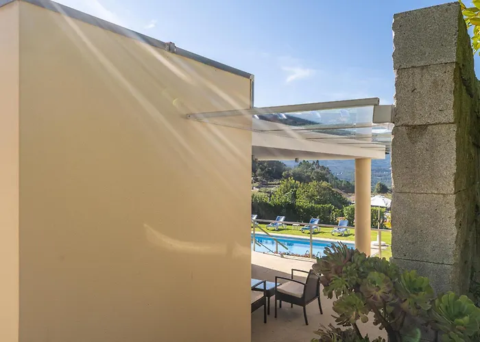 206 * Paredes de Coura