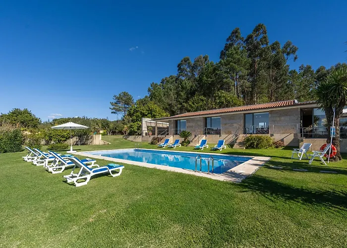 Vila 206 Paredes de Coura